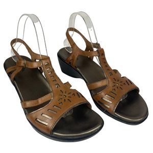 Clarks Sz 9 M Brown Gladiator Leather Women Sandals 65180 wedge adjustable